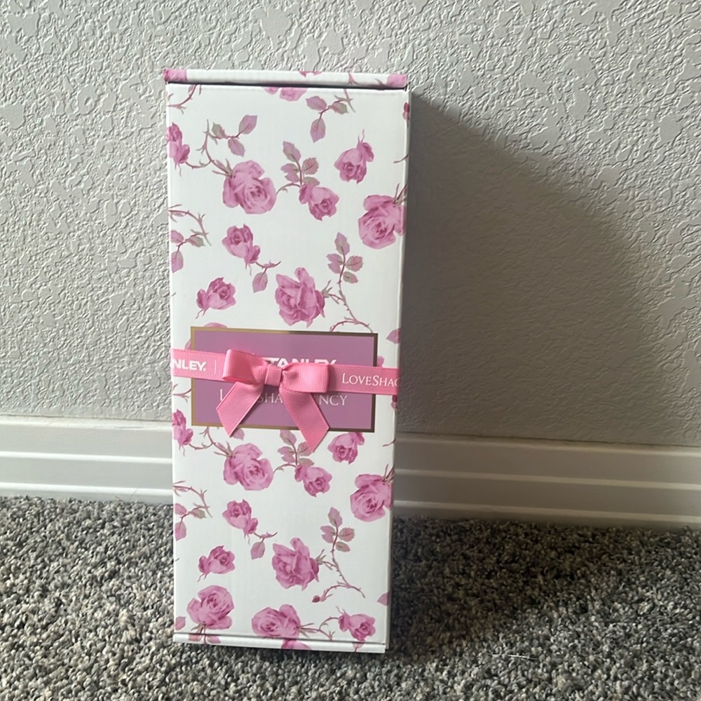 Love Shack Fancy X Stanley 20 oz rose bottle New with packaging - Picture 5 of 6